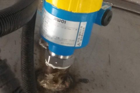 计为食品级音叉液位开关批量用于白酒生产过程中