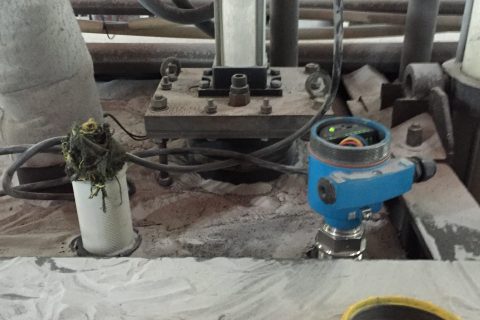 氧化铝料位监测新利器：Tube-11振棒料位开关