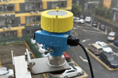 精准、稳定、低维护：计为雷达液位计全面解析