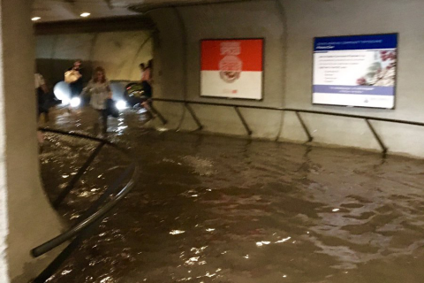 雷达液位计助力地铁排水系统智能升级，保障城市安全运营