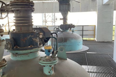液位开关与液位变送器的区别及应用解析