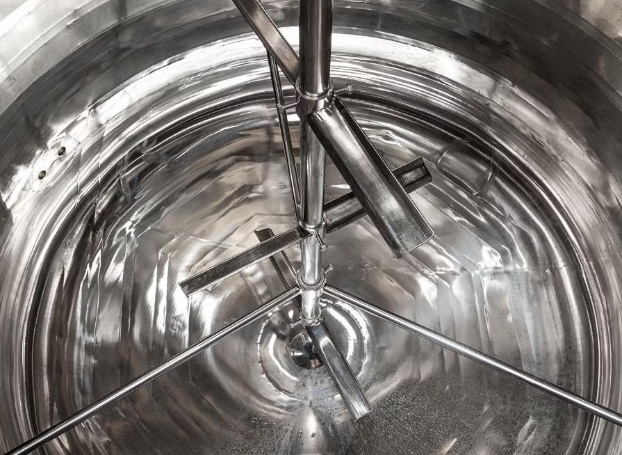 加药池与储罐液位监控首选——计为雷达液位计