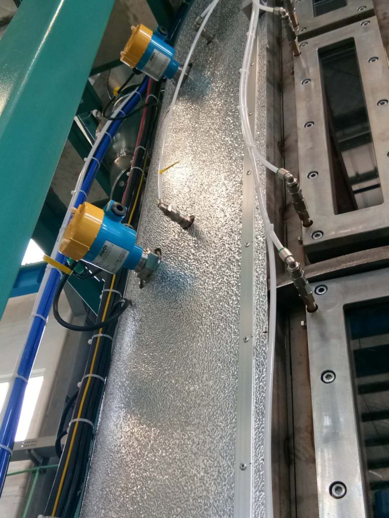 Fork-11 音叉料位开关在泡沫预发与成型中的应用