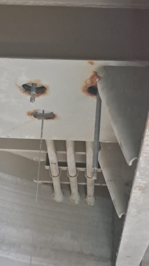 计为不锈钢音叉液位开关在波斯湾船舶压载水舱监测海水