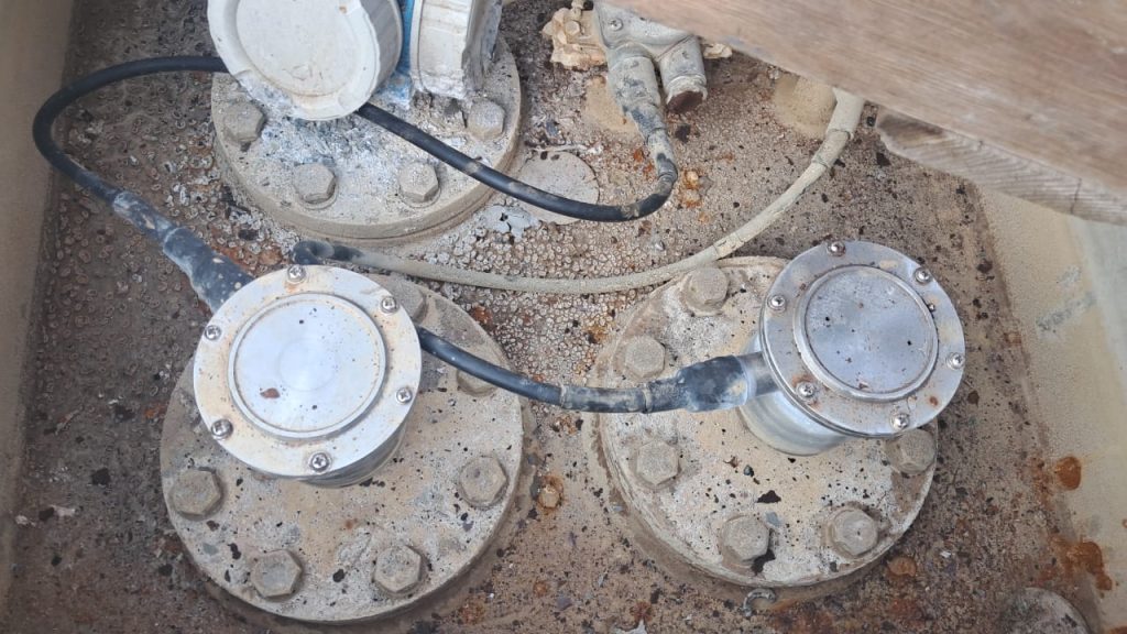 计为不锈钢音叉液位开关在波斯湾船舶压载水舱监测海水