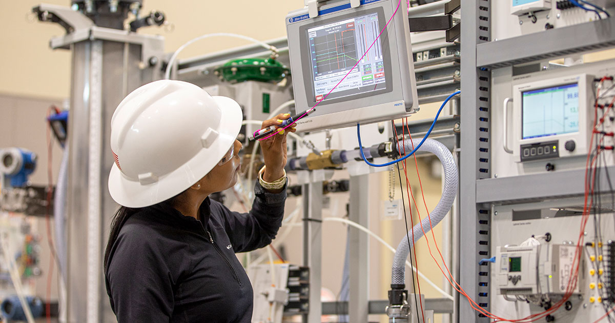 信号漂移解析：工业自动化系统中最隐蔽的风险