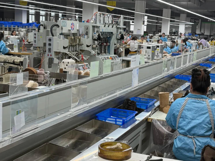 振棒料位开关在河南UGG制鞋工厂自动送料系统中的应用案例