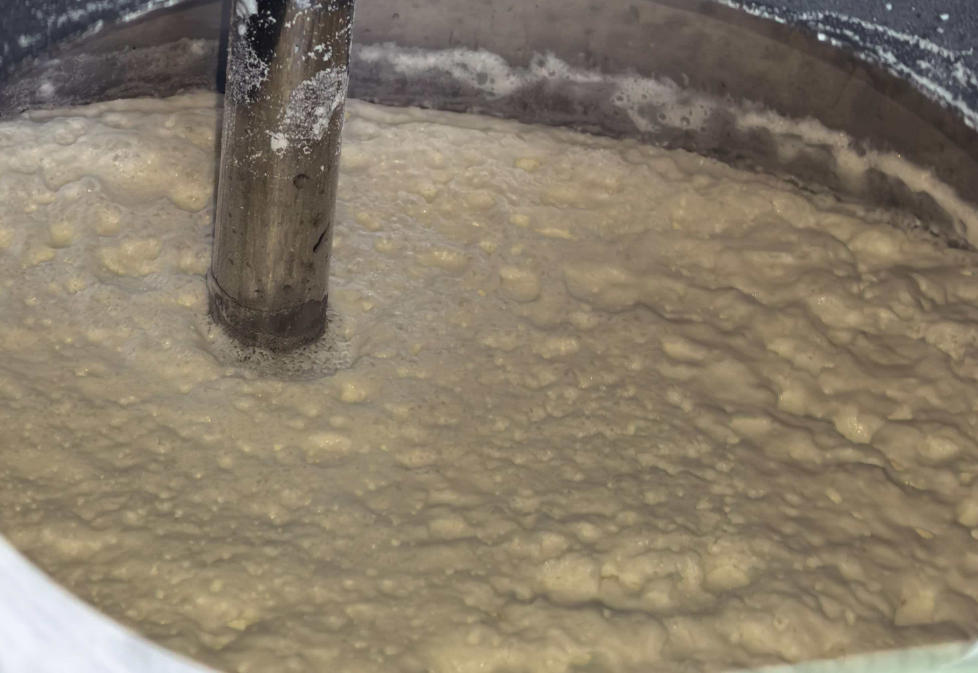 糖溶解罐液面泡沫 糖溶解罐液位测量解决方案:JWrada®-35雷达液位计在糖溶解罐中的应用实践
