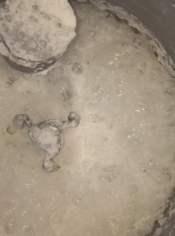 腐蚀性泡沫工况下雷达液位计测量应用案例——JWrada® 系列雷达液位计在化工反应中间罐中的工程实践