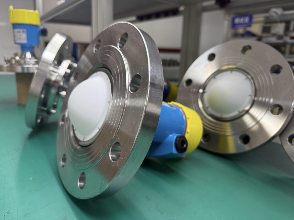 Boiler Steam Drum Level Measurement: Application of JWrada®-35 Radar and Ring-11 Vibrating Fork Switch