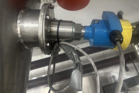 南孚电池储供料仓：Tube-11振棒料位开关实现稳定可靠物位监测
