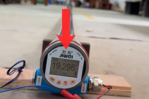 细长管道液位不好测？计为的雷达液位计方案给出了答案