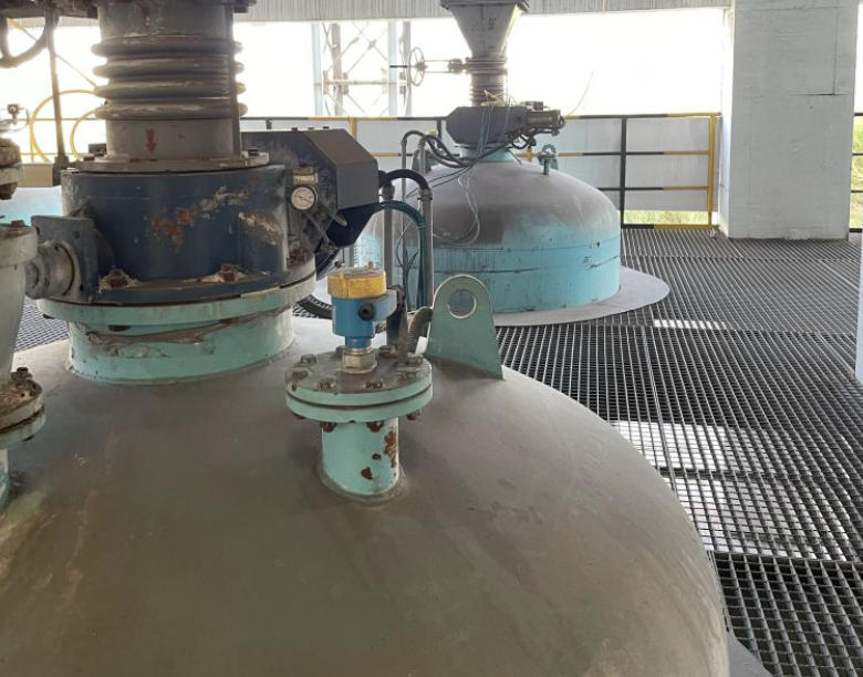 池式冷凝器如何实现精准液位测量？JWrada®-35雷达液位计应用案例