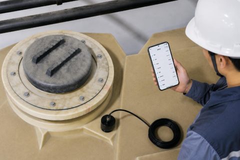 计为 JWrada® MINI 80GHz雷达液位计在小型密闭储罐中的应用技术案例