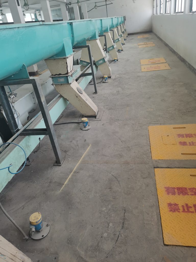 Multi-point application on a powder production line Can Vibrating Level Switches Be Used in Vibrating Environments?